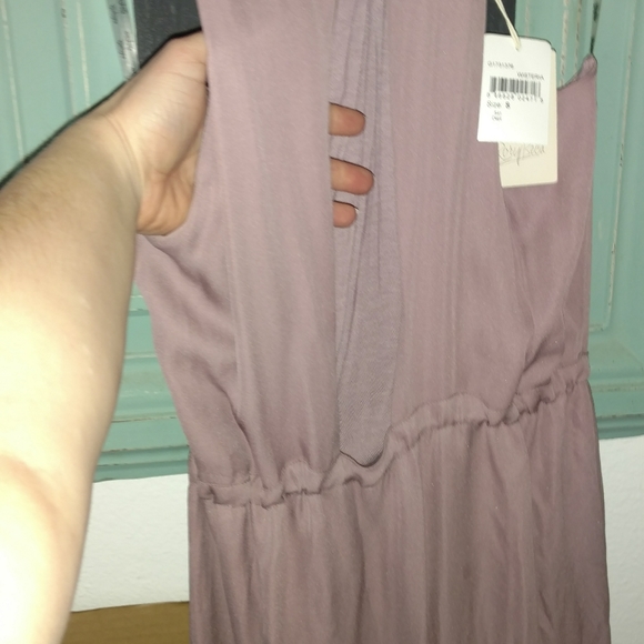 2 dresses - Picture 3 of 8